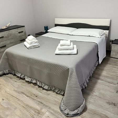 Ca Rosas - Appartamento Alba Alba  Exteriör bild