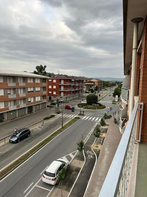 Ca Rosas - Appartamento Alba Alba  Exteriör bild